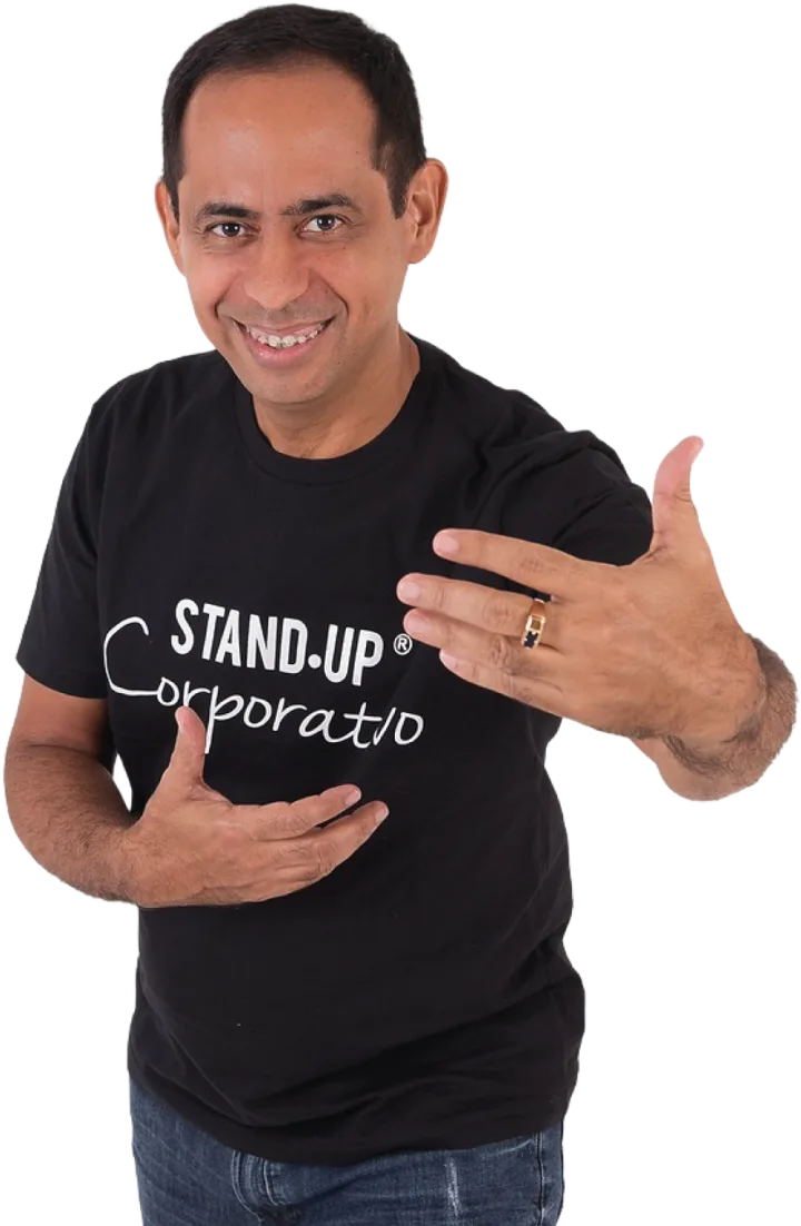 Jairo Martiniano, vestindo camiseta Stand-Up Corporativo